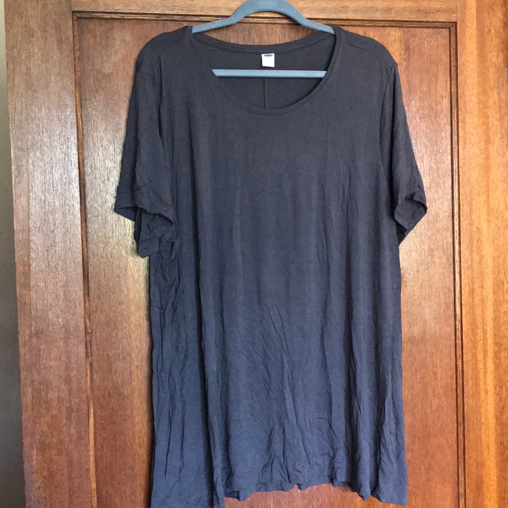 Dark grey top